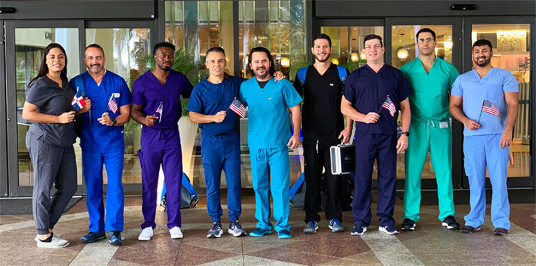 Dental-Implant-Seminar-Live-Patient-Program group photo